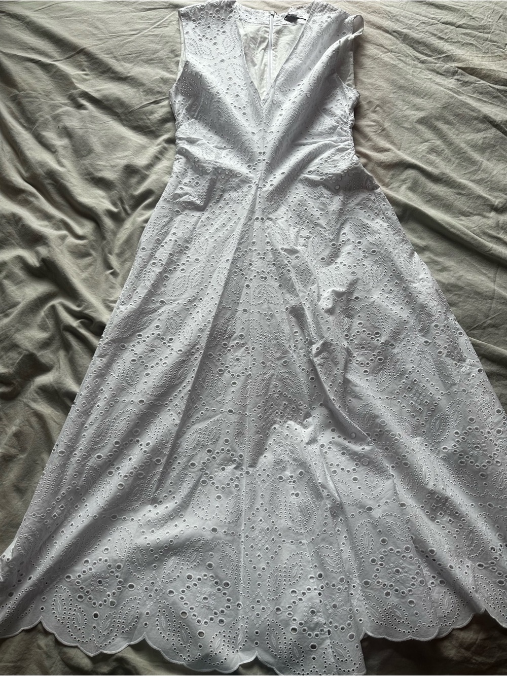 Veronica Beard Romantic Eyelet Midi Dress White Cotton Sleeveless Size 8 - Picture 2 of 13